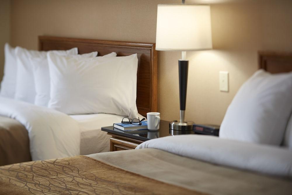 Comfort Inn Rouyn-Noranda Exterior foto