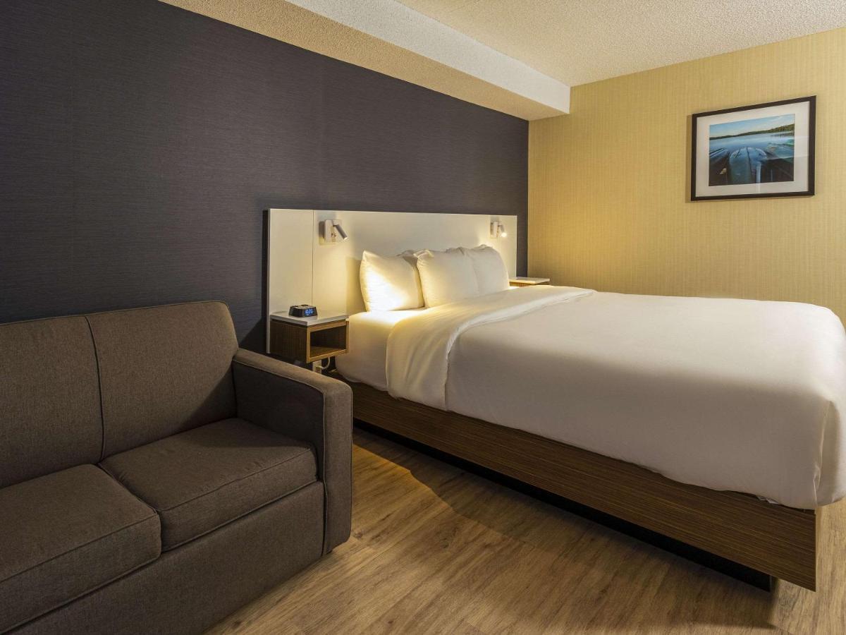 Comfort Inn Rouyn-Noranda Exterior foto