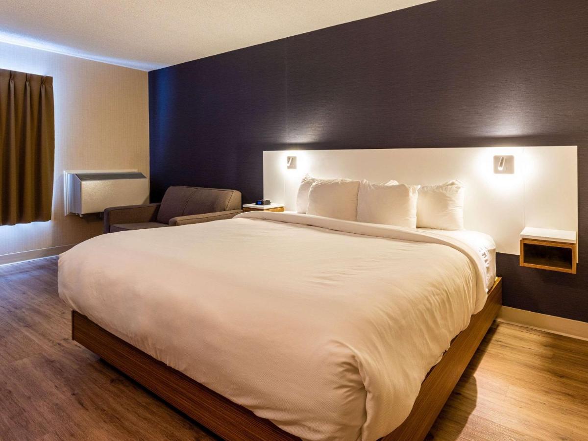 Comfort Inn Rouyn-Noranda Exterior foto