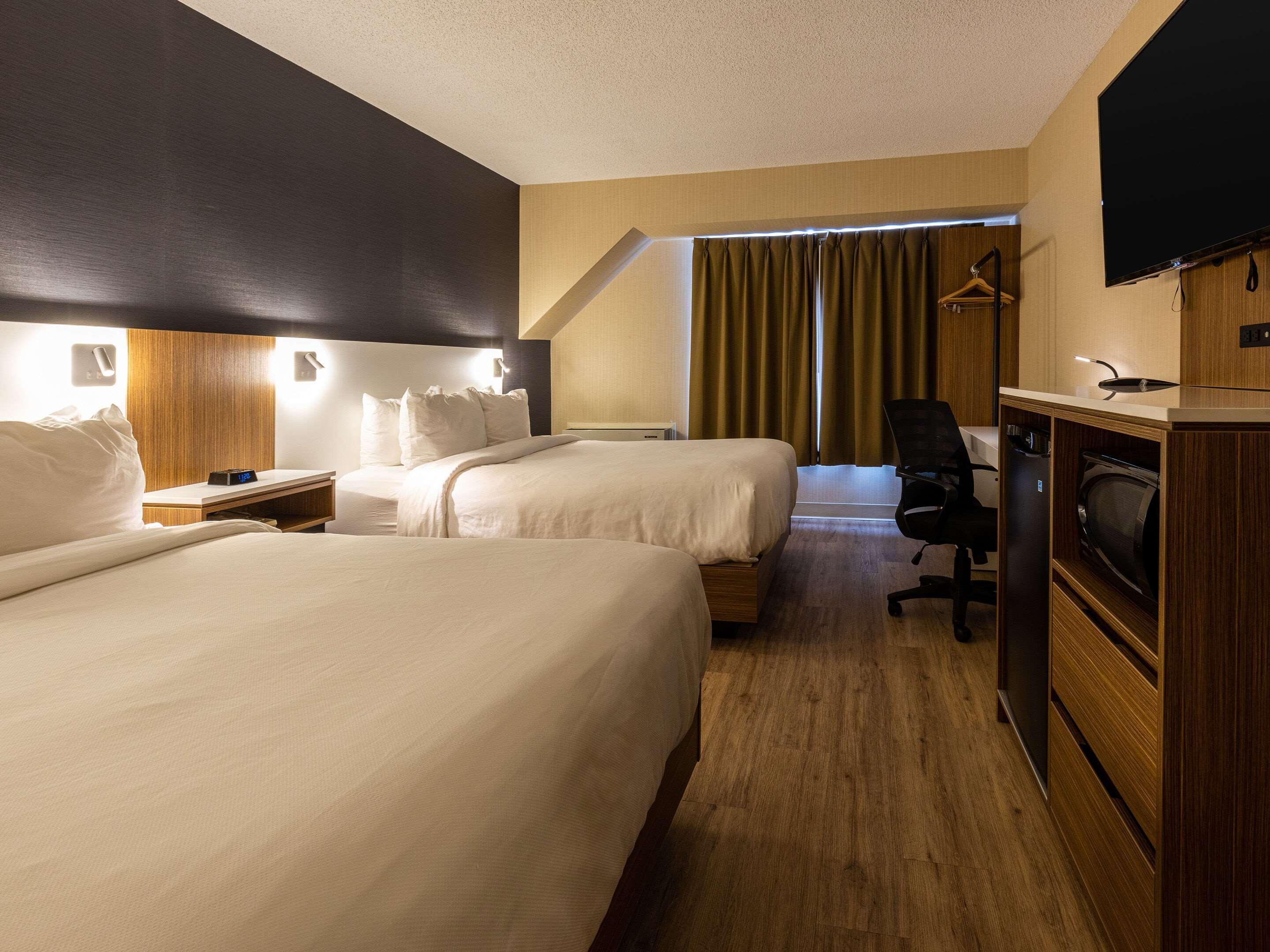Comfort Inn Rouyn-Noranda Exterior foto