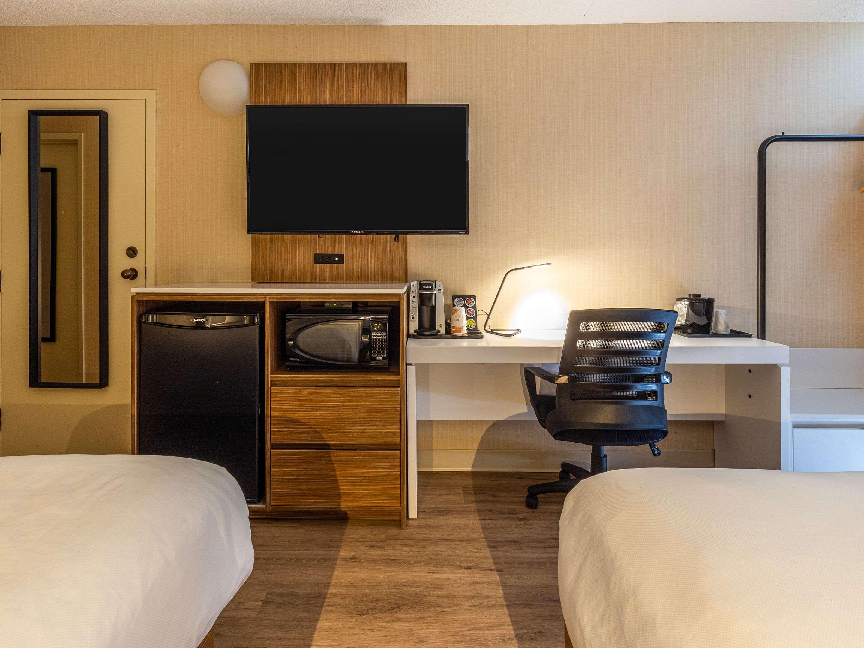 Comfort Inn Rouyn-Noranda Exterior foto