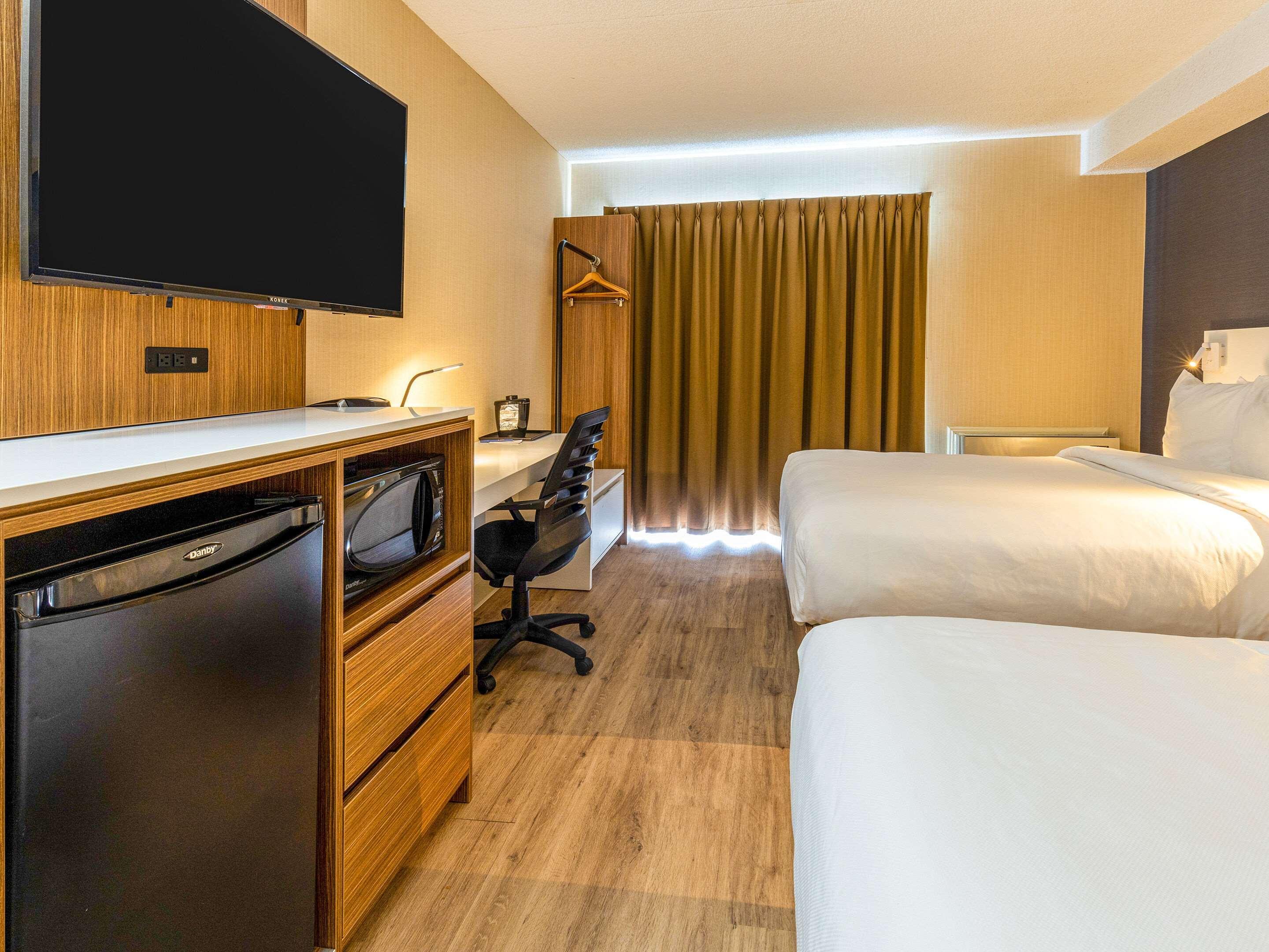 Comfort Inn Rouyn-Noranda Exterior foto
