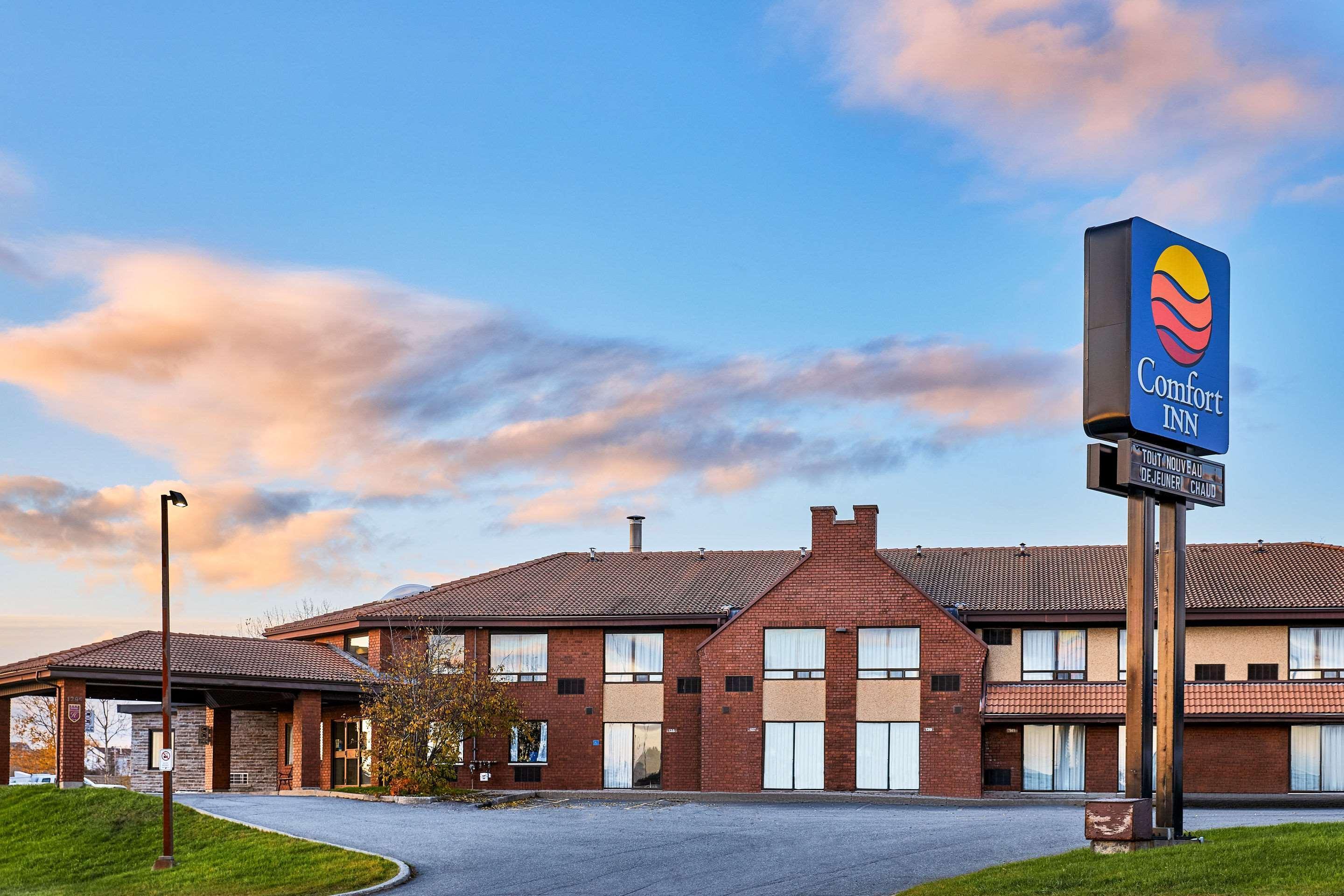 Comfort Inn Rouyn-Noranda Exterior foto