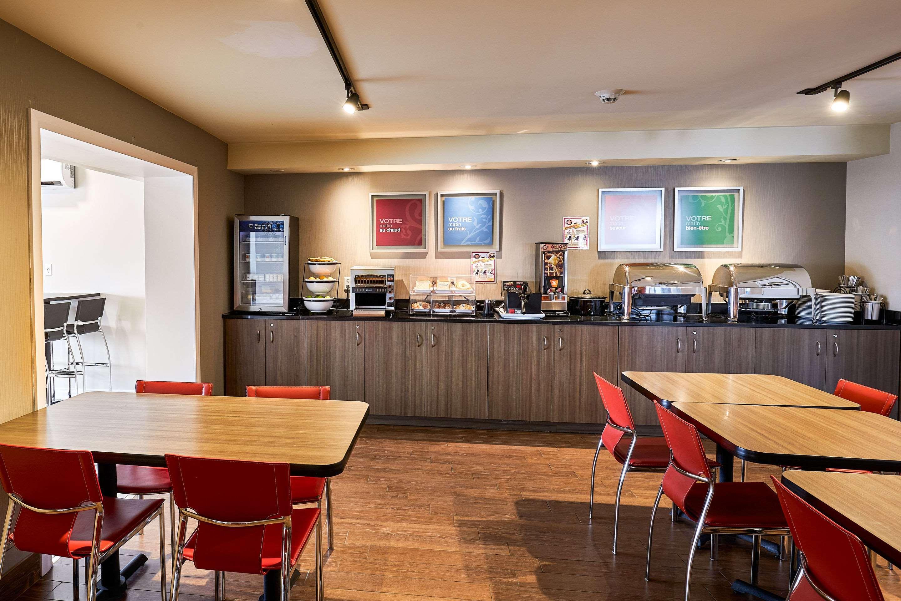 Comfort Inn Rouyn-Noranda Exterior foto