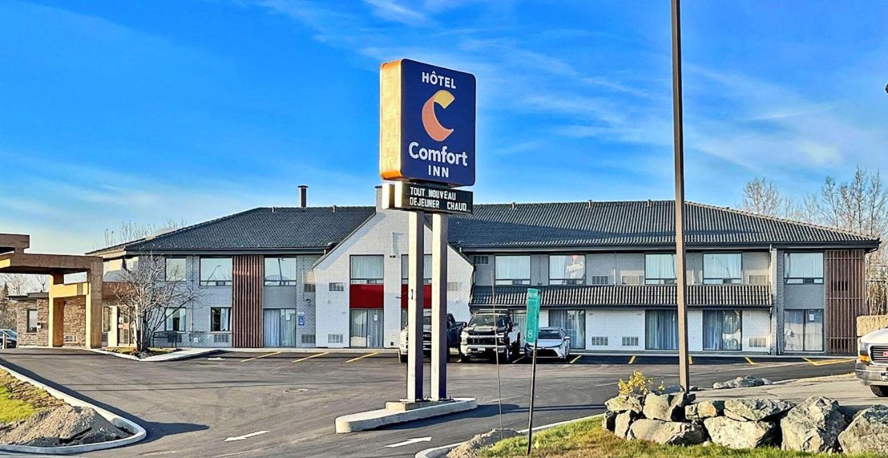 Comfort Inn Rouyn-Noranda Exterior foto