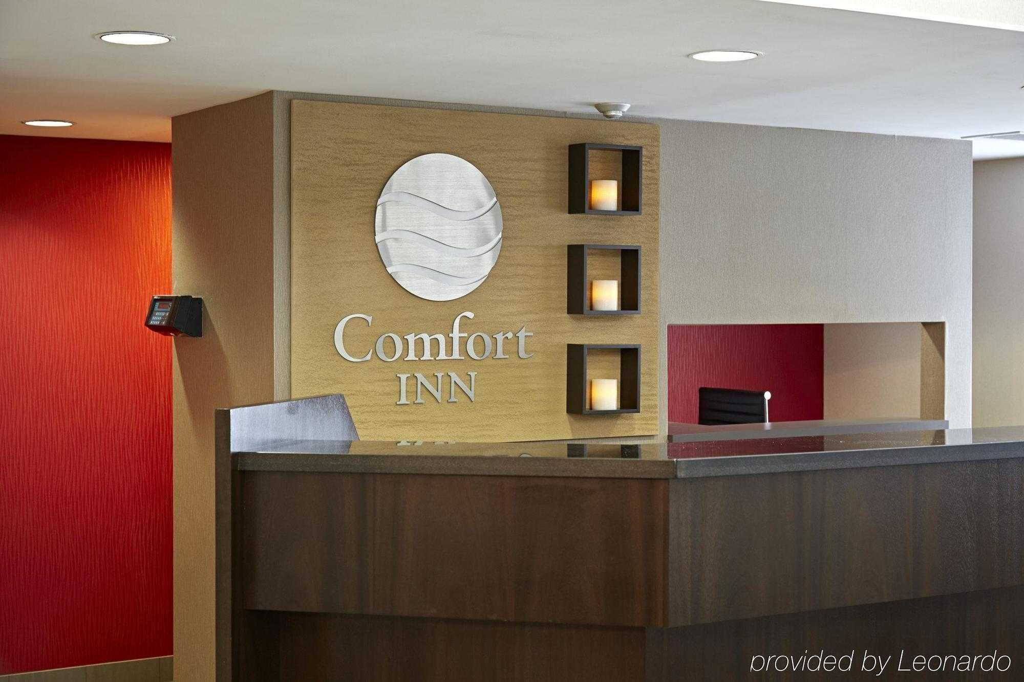 Comfort Inn Rouyn-Noranda Exterior foto